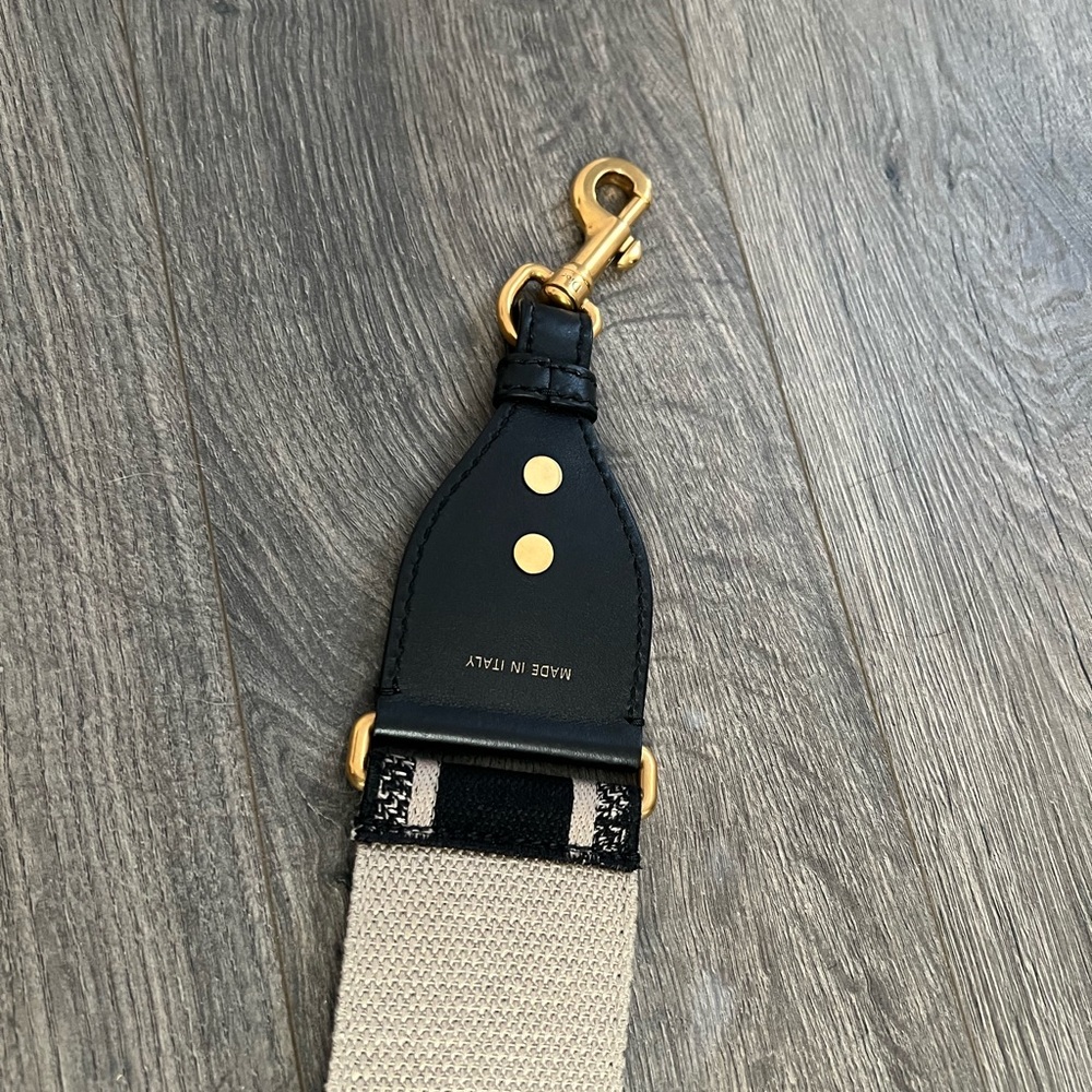 Dior strap. - Picture 2 of 5